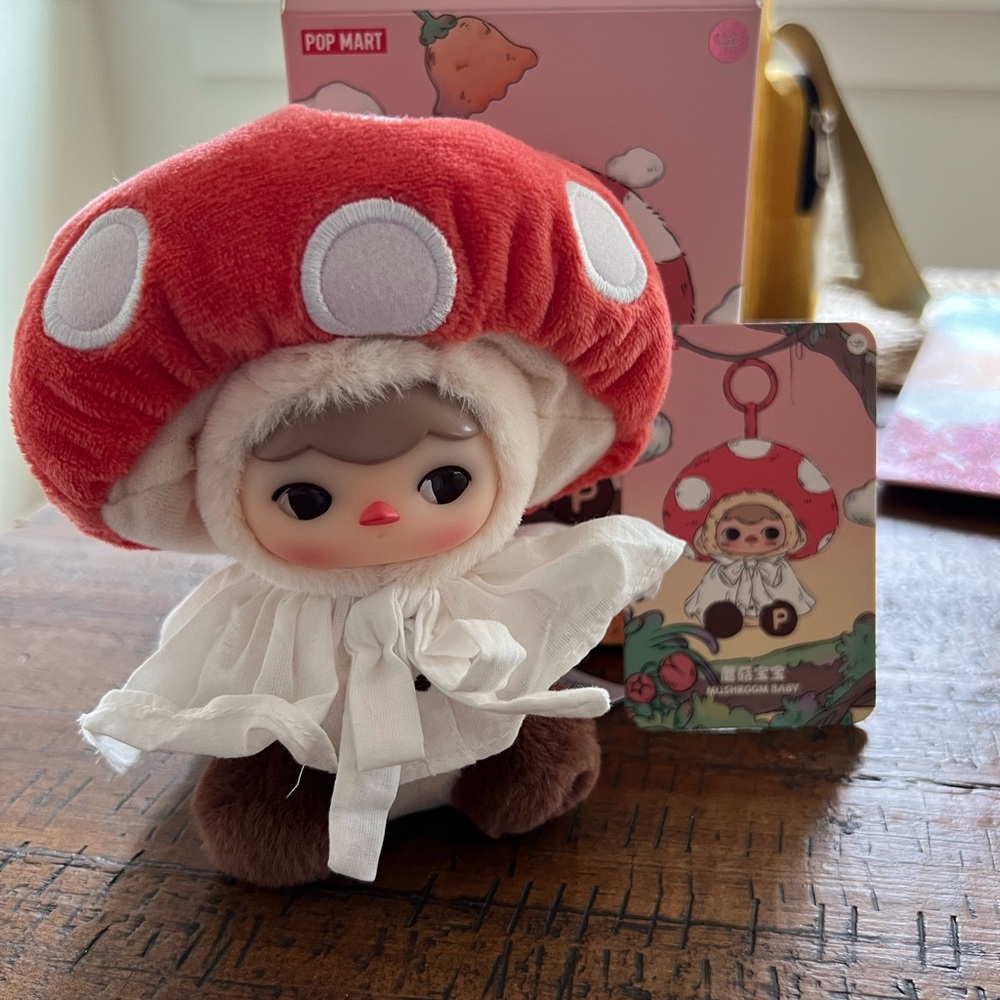 Pop mart pucky forest party mushroom baby authentic